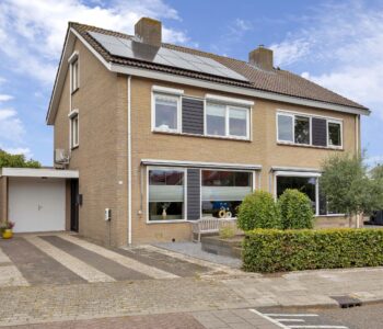 Hoofdafbeelding Beeklaan 22