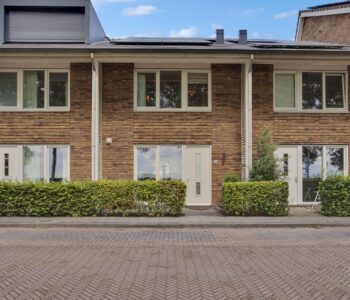 Hoofdafbeelding Burgemeester Folkertslaan 43